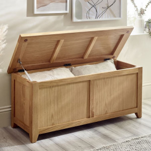 Storage Bench Mallory Oak Dining Bench MAL008 by Julian Bowen